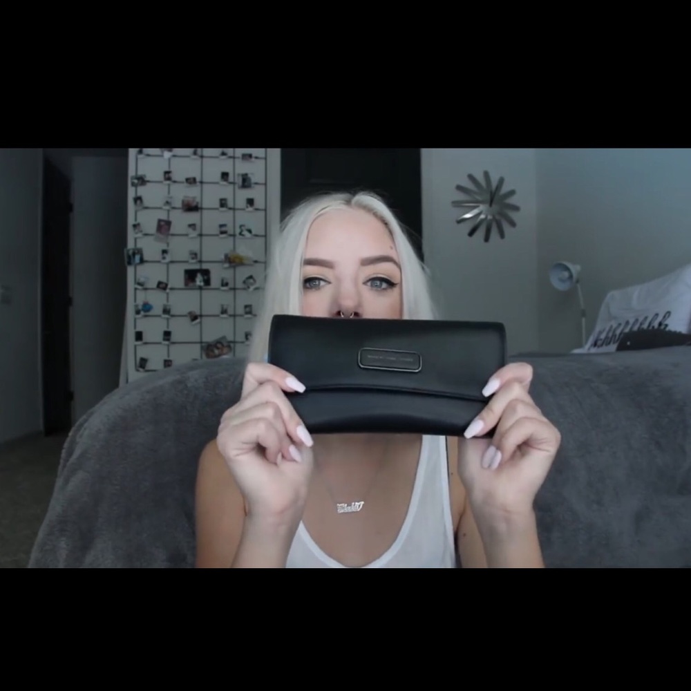 Marc Jacobs black wallet